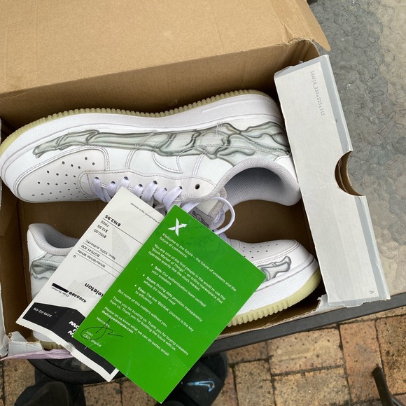 AF1 - Picture 3 of 14